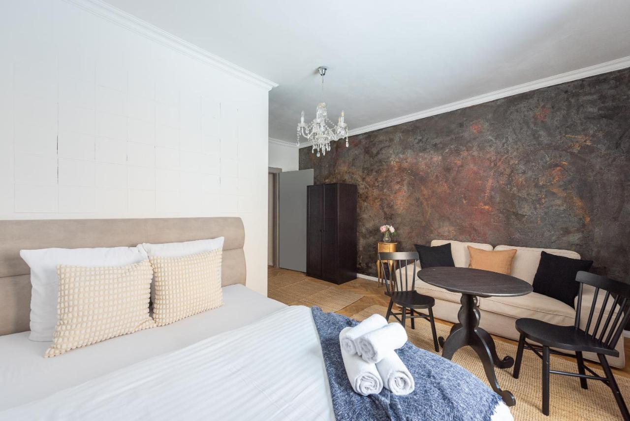 Crystal Apartment Prag Exteriör bild