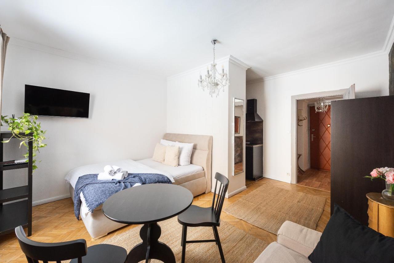 Crystal Apartment Prag Exteriör bild